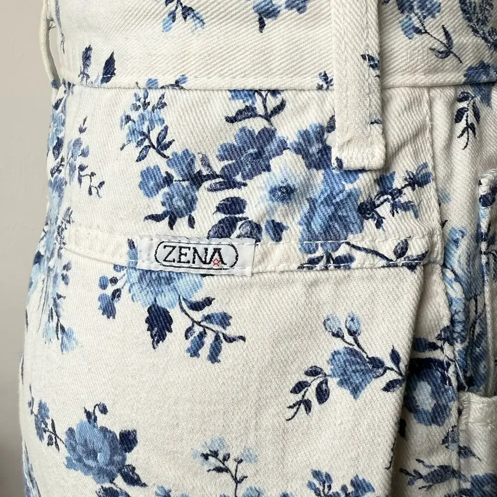 Vintage Zena II Floral Print White Denim Shorts Made in USA High Rise Size 8 NWT